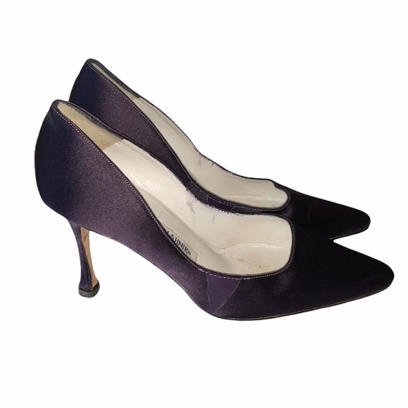 Manolo Blahnik purple satin pumps in size 5 - Picture 4 of 9